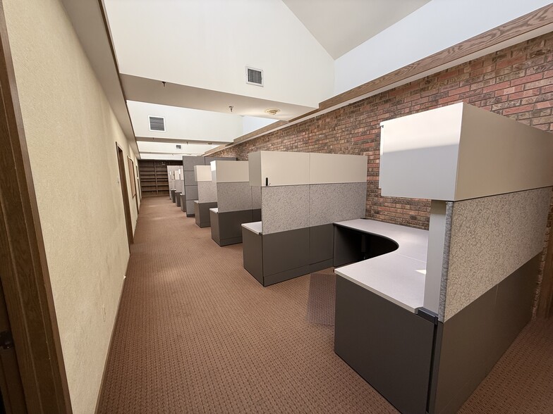 More Photos Of 933 Pine Grove Ave, Port Huron Medical For Sale