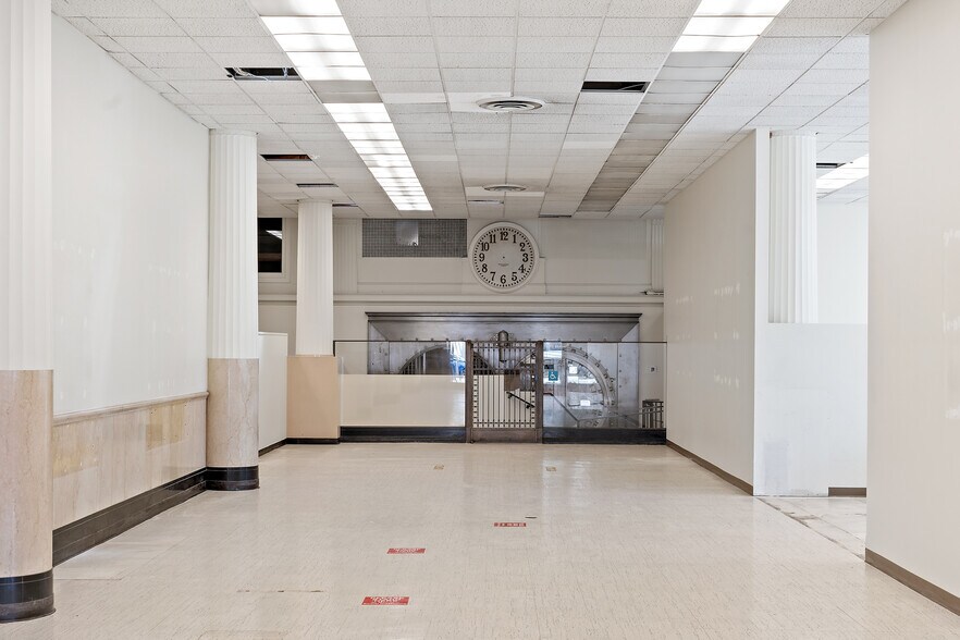 More Photos Of 2411 Santa Clara Ave, Alameda Bank For Lease