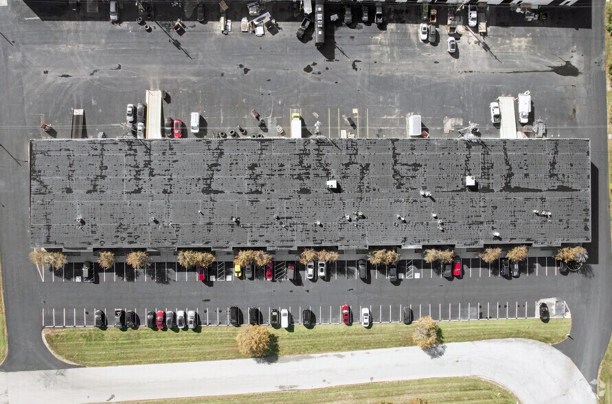 More Photos Of 5303-5331 W 86th St, Indianapolis Unknown For Lease