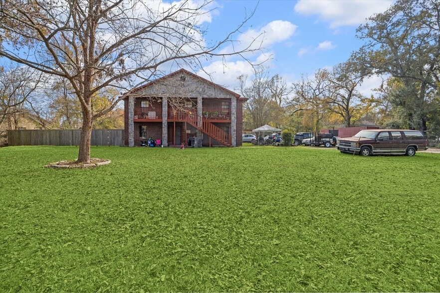 More Photos Of 9114 1/2 N Green River Dr, Houston Land For Sale