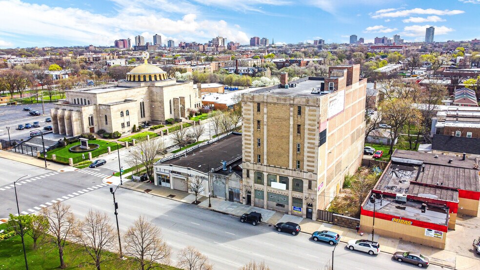 More Photos Of 7411 S Stony Island Ave, Chicago Warehouse For Sale