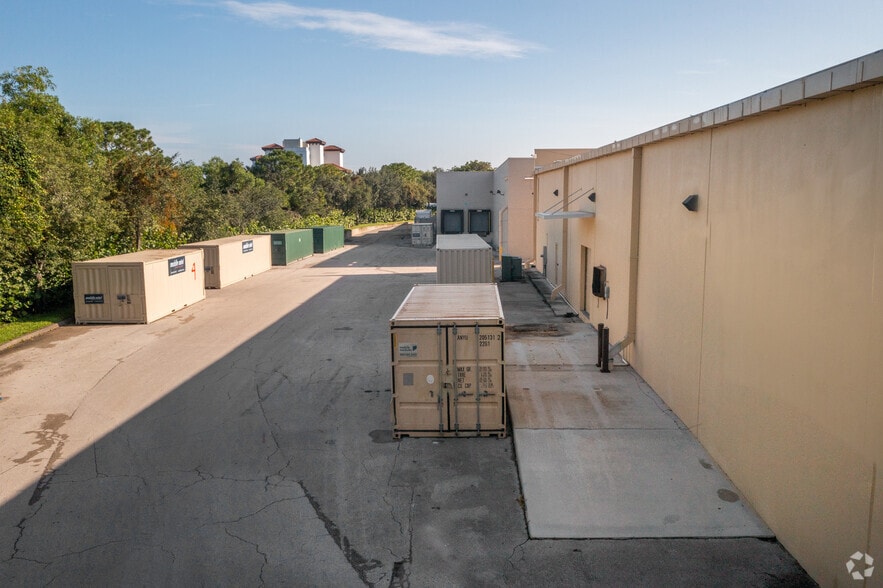 More Photos Of 8787-8811 Tamiami Trl N, Naples Storefront For Lease