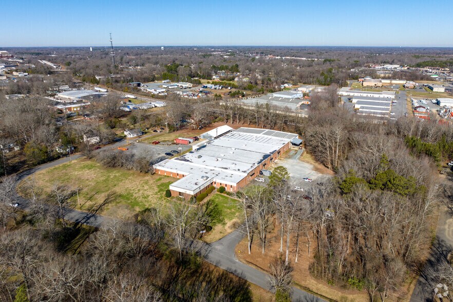 More Photos Of 1101 Curtis St, Monroe Warehouse For Lease