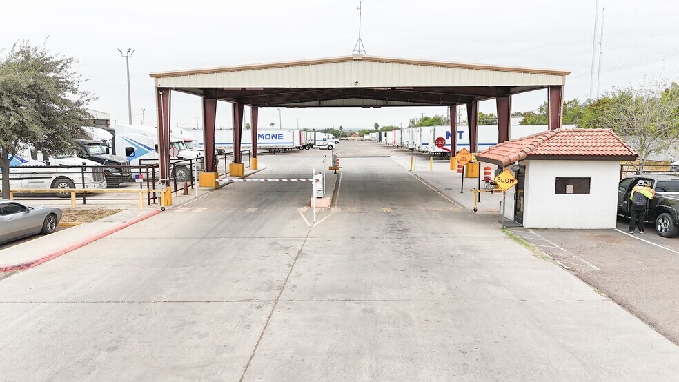 More Photos Of 14002 FM 1472, Laredo Land For Lease