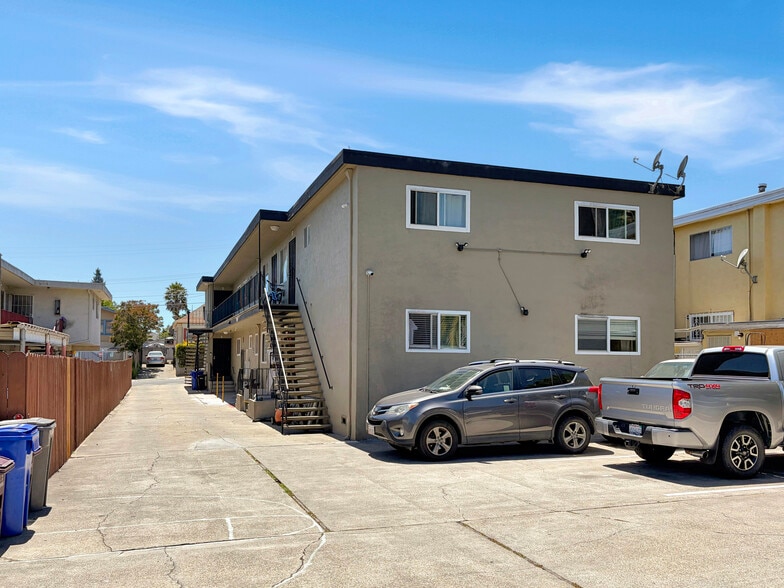 More Photos Of 3016 Brookdale Ave, Oakland Apartments For Sale