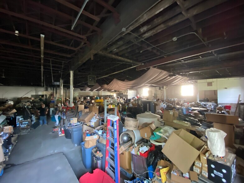 More Photos Of 50 Kansas Ave, Kansas City Warehouse For Sale
