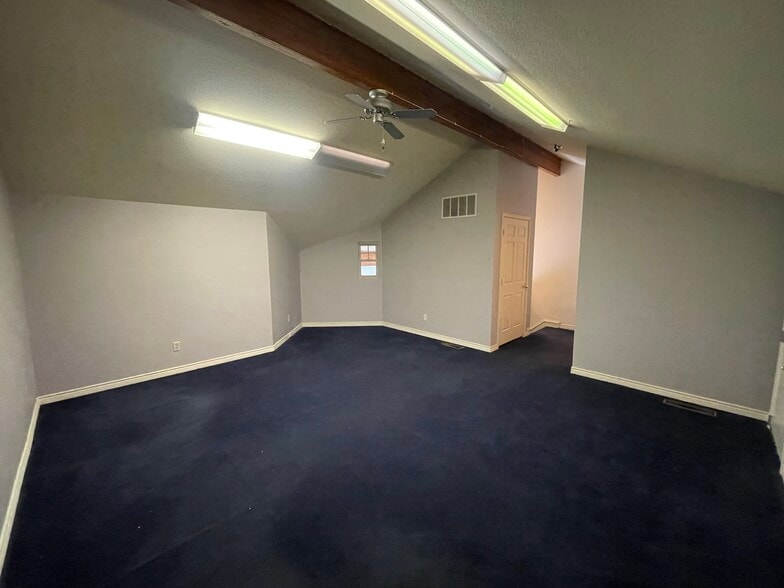 More Photos Of 4234 N Interstate 35, Denton Medical For Sale