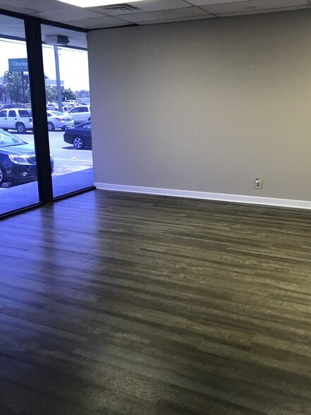 More Photos Of 907 Rivergate Pky, Goodlettsville Freestanding For Sale