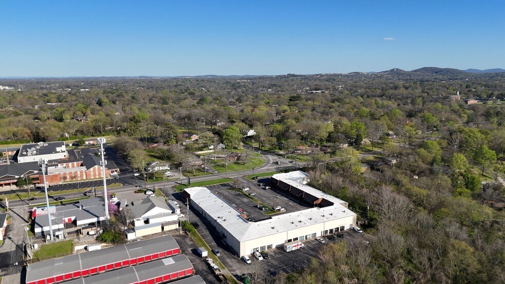 More Photos Of 4825 Trousdale Dr, Nashville Unknown For Lease