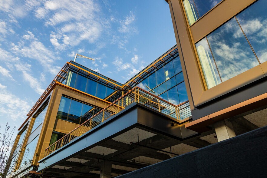 More Photos Of 667 Auburn Ave NE, Atlanta Office For Lease