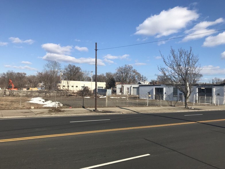 More Photos Of 155 Adeline St, New Haven Warehouse For Sale