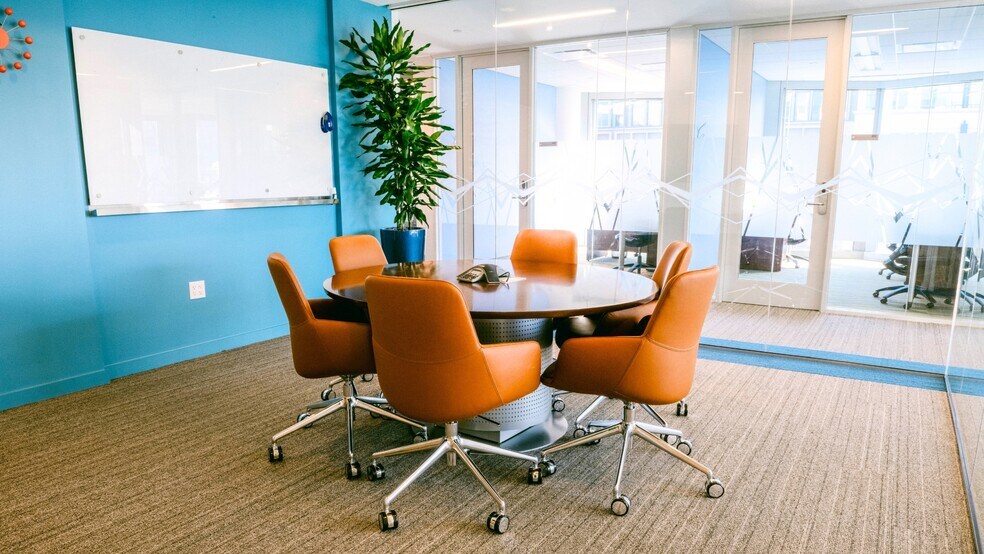 More Photos Of 1717 K St NW, Washington Coworking Space