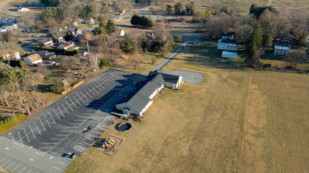 More Photos Of 121 Walnut Hill Rd, Millersville Religious Facility For Sale