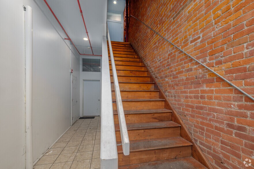 More Photos Of 215 State St, Binghamton Apartments For Sale