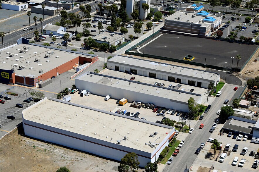 More Photos Of 2700 Rose Ave, Signal Hill Warehouse For Sale