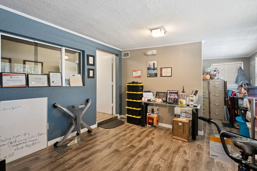 More Photos Of 36 S Semoran Blvd, Orlando Office Residential For Sale
