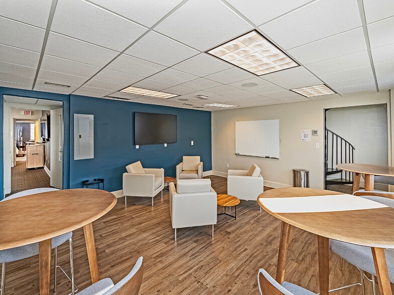 More Photos Of 213 Bailey Ave, Pittsburgh Office For Sale