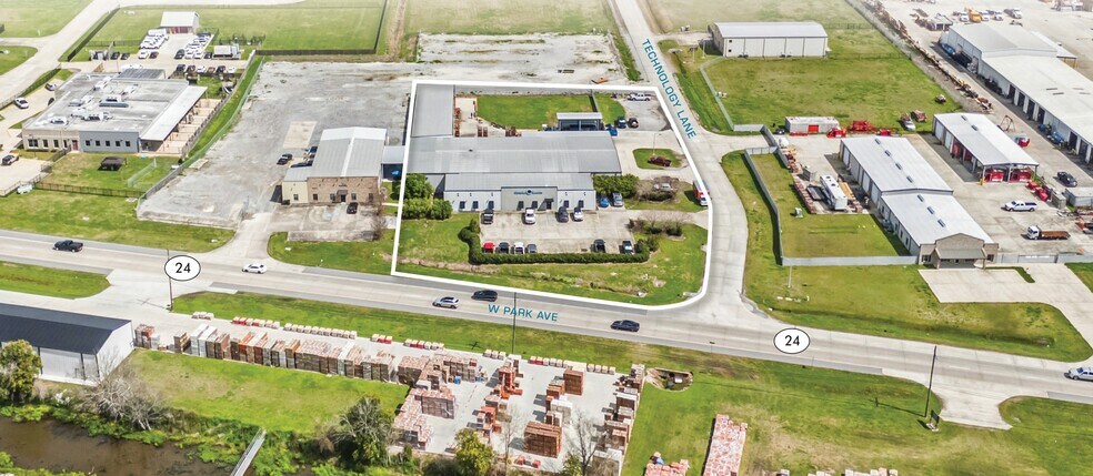 More Photos Of 3655 W Park Ave, Gray Warehouse For Sale