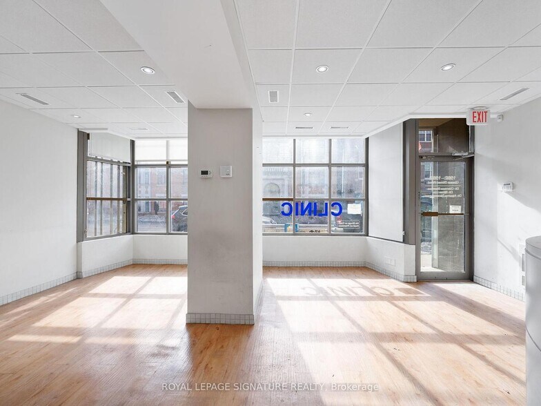 More Photos Of 1560 Queen St W, Toronto Storefront Retail Office For Lease