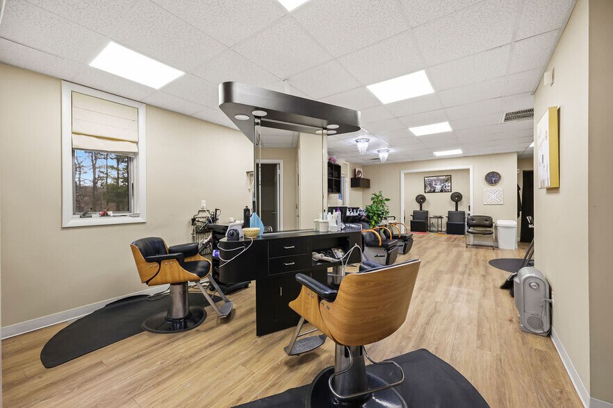 More Photos Of 1185 New Litchfield St, Torrington Medical For Sale