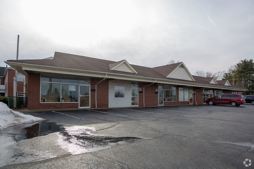 More Photos Of 1630 Schiller Ave, Cuyahoga Falls Office For Lease