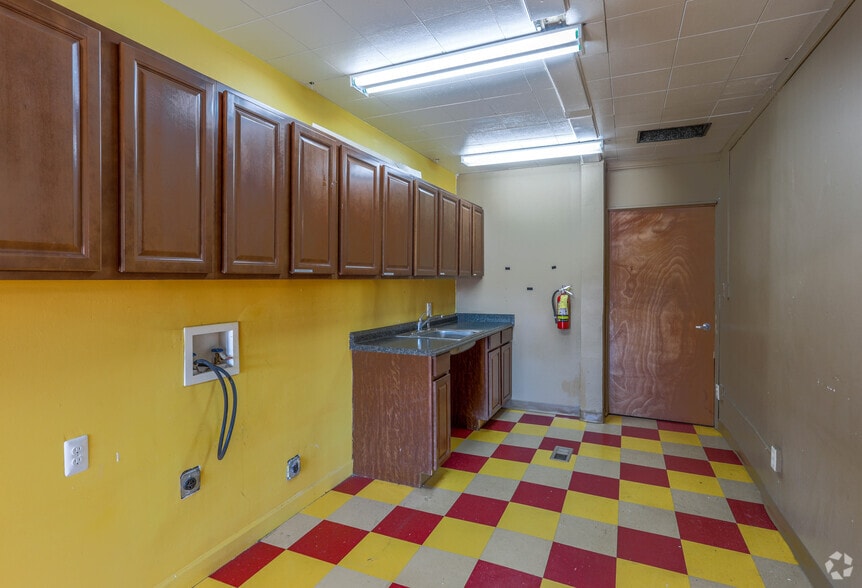 More Photos Of 11000 W McNichols Rd, Detroit Office Residential For Lease