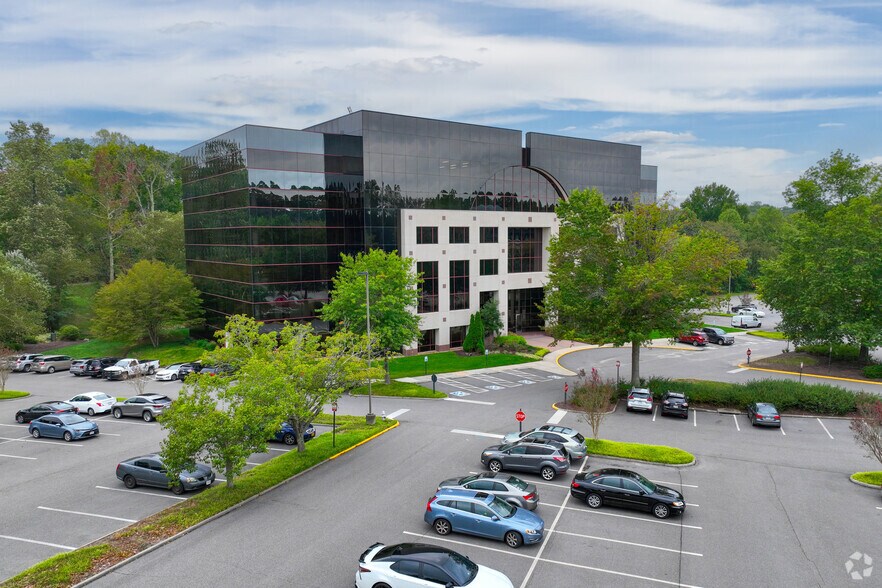 More Photos Of 7501 Boulder View Dr, North Chesterfield Unknown For Lease