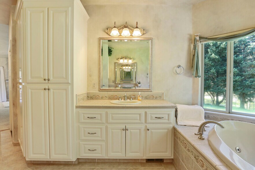 More Photos Of 24521 N McIntire Rd, Clements Land For Sale