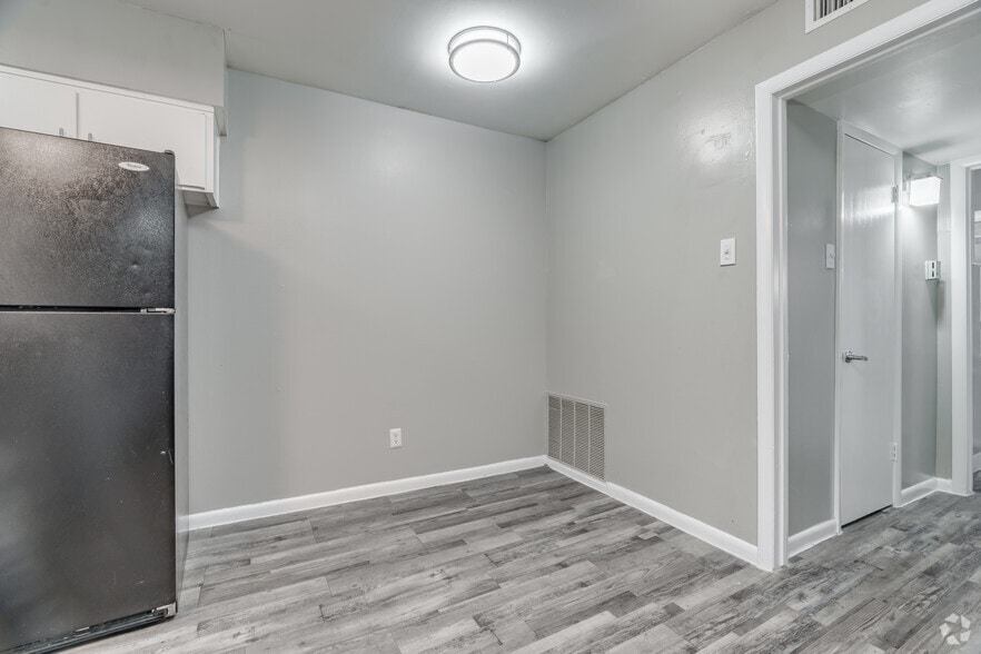 More Photos Of 3299 S Polk St, Dallas Apartments For Sale