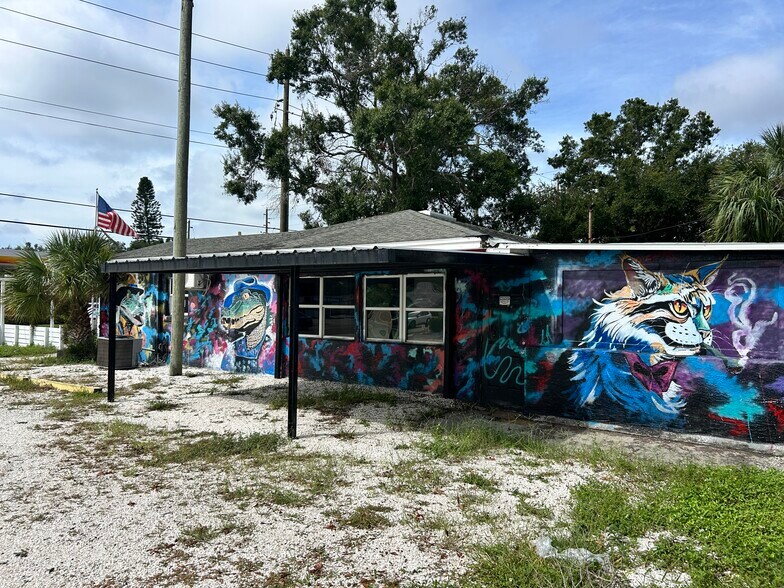 More Photos Of 5145 Gulfport Blvd S, Gulfport Restaurant For Sale