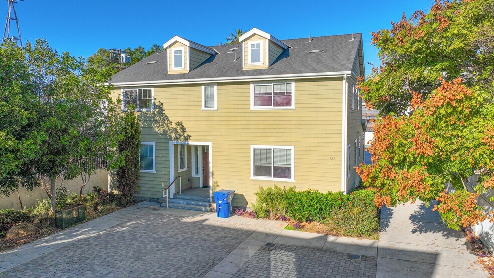 More Photos Of 921 W 30th St, Los Angeles Apartments For Sale