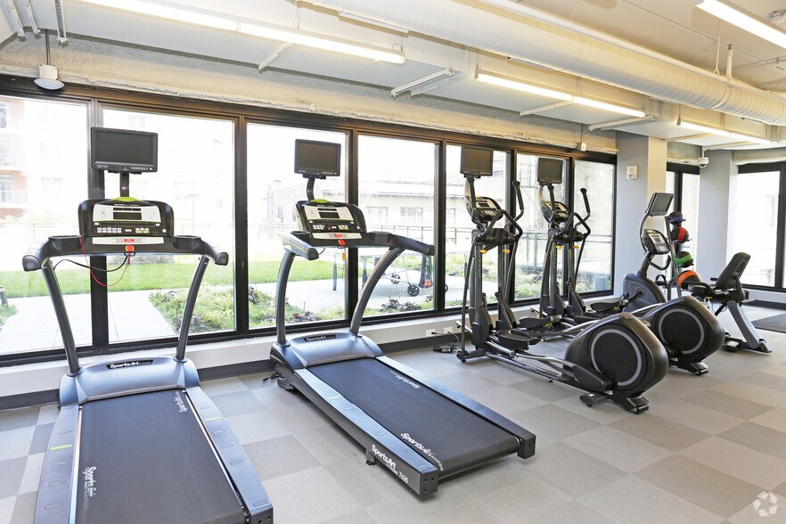 More Photos Of 847 Chicago Ave, Evanston Apartments For Lease