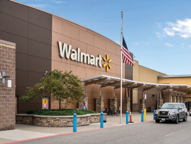 More Photos Of 1570 Military Rd, Niagara Falls General Retail For Lease