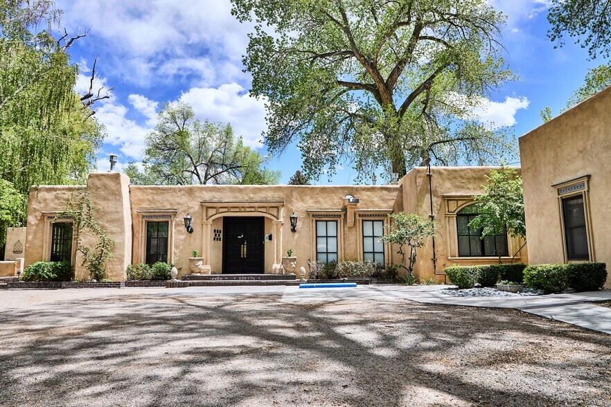 More Photos Of 405 Cordoba Ln, Taos Hotel For Sale