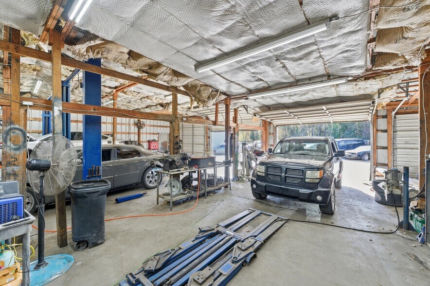 More Photos Of 15831 Highway 105 W, Montgomery Light Manufacturing For Sale