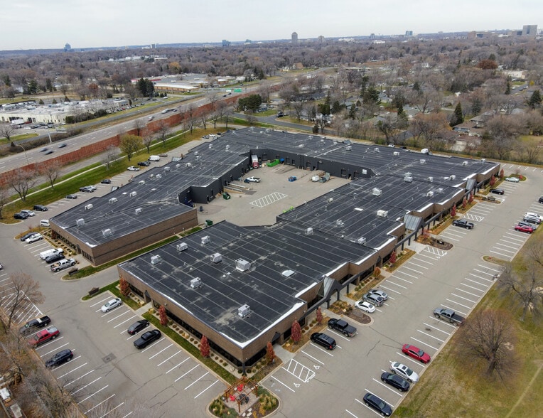 More Photos Of 9201 E Bloomington Fwy, Bloomington Distribution For Lease