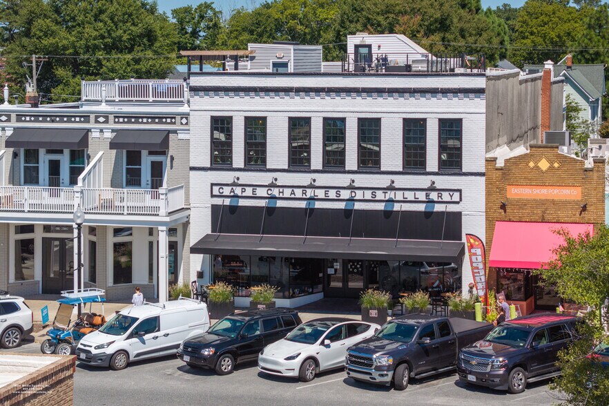 More Photos Of 225 Mason Ave, Cape Charles Storefront For Sale