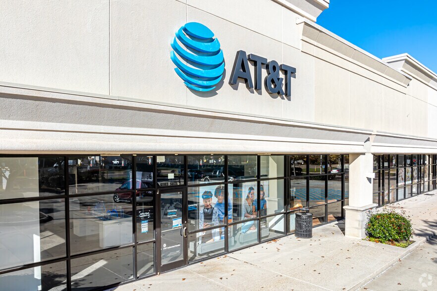 More Photos Of 61101-61125 Airport Rd, Slidell Unknown For Lease