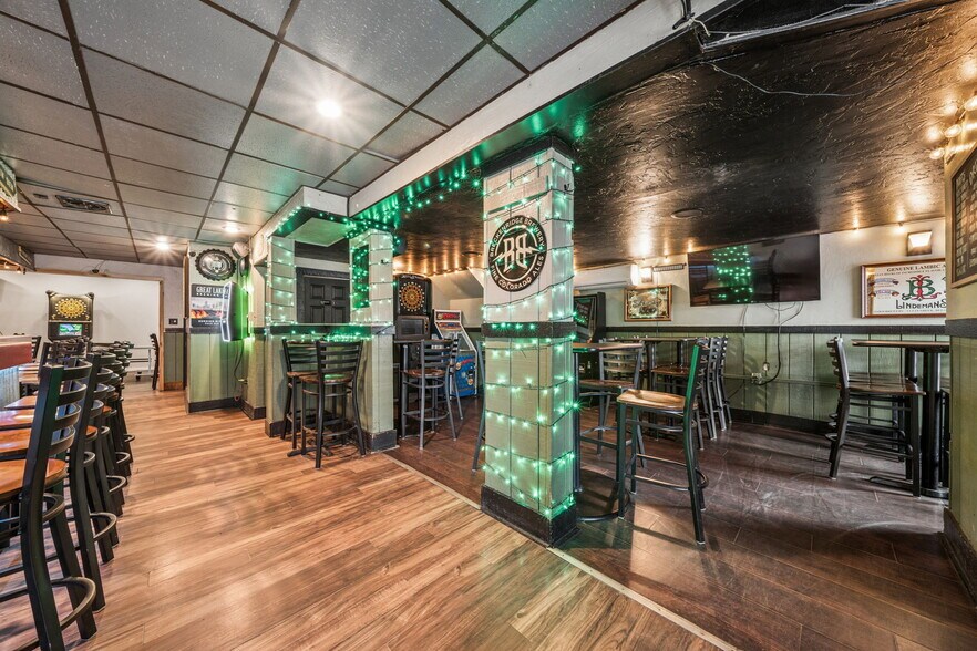 More Photos Of 534 S Main St, Greensburg Bar For Sale