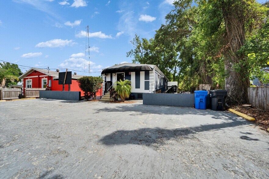 More Photos Of 126 Ridgewood Ave, Brandon Office Residential For Sale