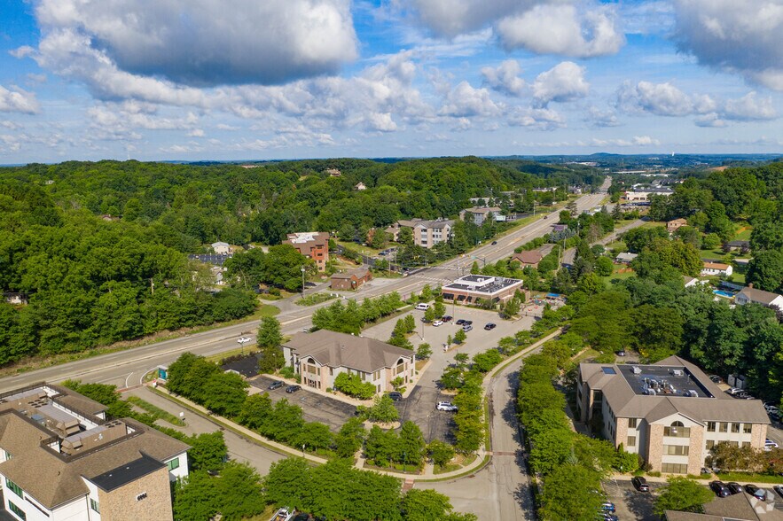 More Photos Of 4001 Stonewood Dr, Wexford Office For Lease