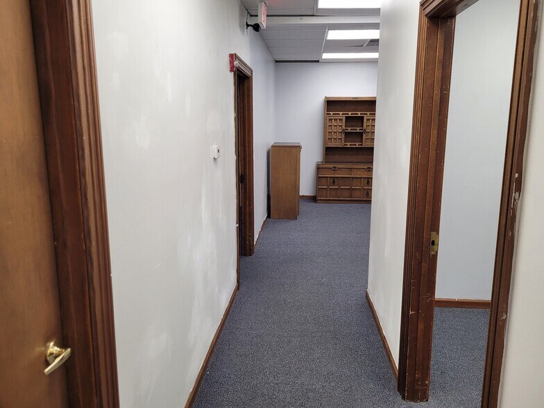 More Photos Of 19 Richard Rd, Wrightstown Warehouse For Sale