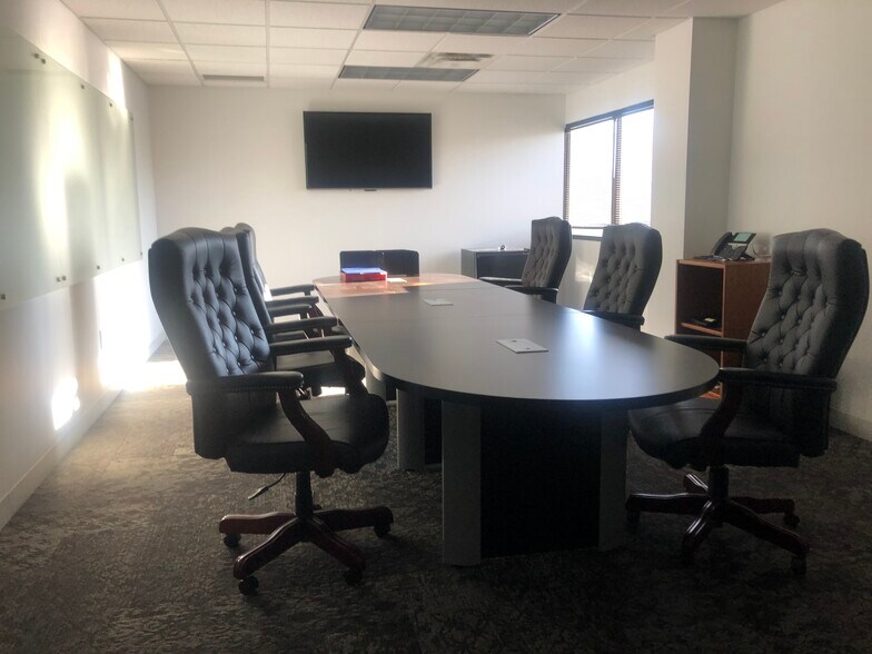 More Photos Of 7900 Tanners Gate Ln, Florence Office For Lease