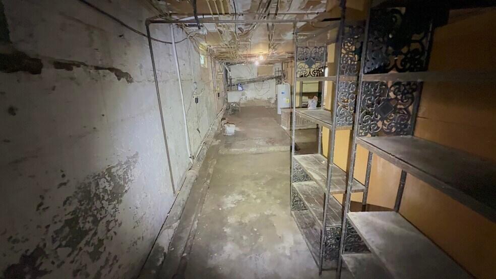 More Photos Of 412 Adams Ave, Endicott Apartments For Sale