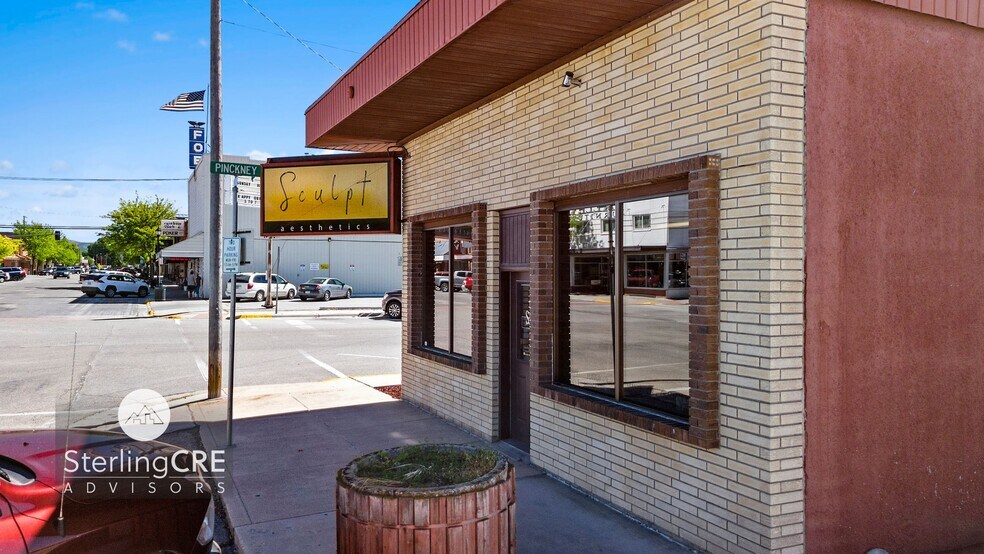 More Photos Of 204-214 Pinckney St, Hamilton Medical For Lease
