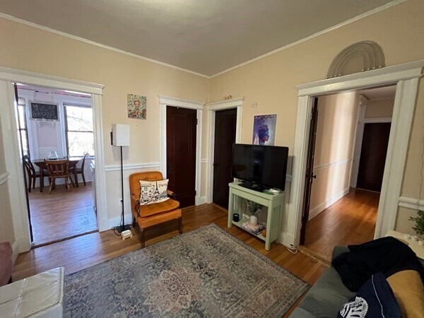 More Photos Of 10-12 Greenway Ct, Brookline Apartments For Sale