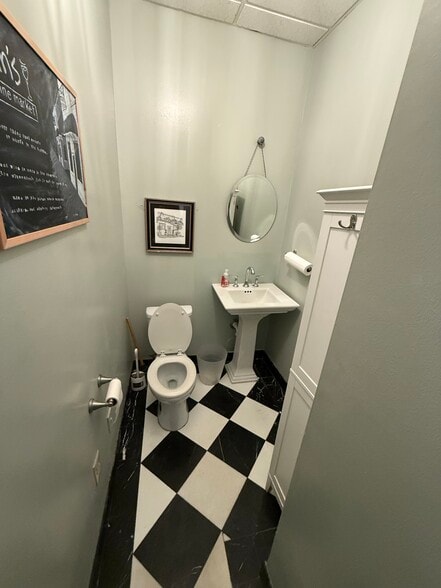 More Photos Of 1221 N Orange Ave, Orlando Storefront Retail Office For Lease