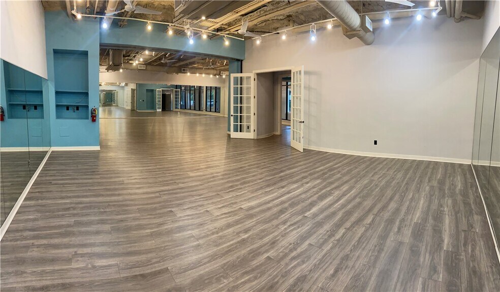 More Photos Of 1675 Cumberland Parkway - Unit 202-203-Bld 200, Smyrna Office For Sale