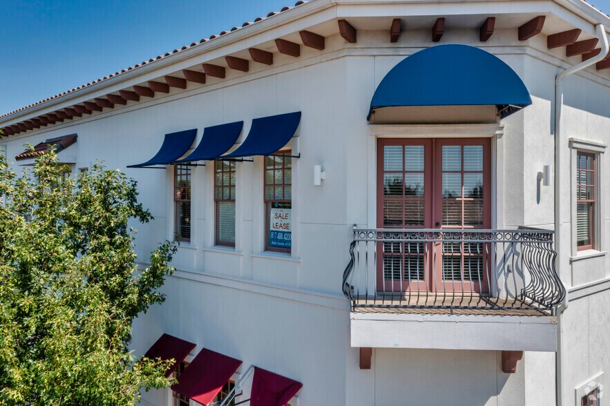 More Photos Of 85 Village Ln, Colleyville Office For Sale