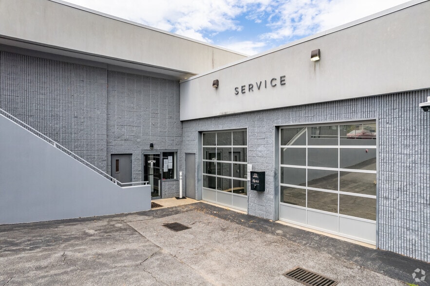 More Photos Of 1580 Church St, Decatur Auto Dealership For Sale